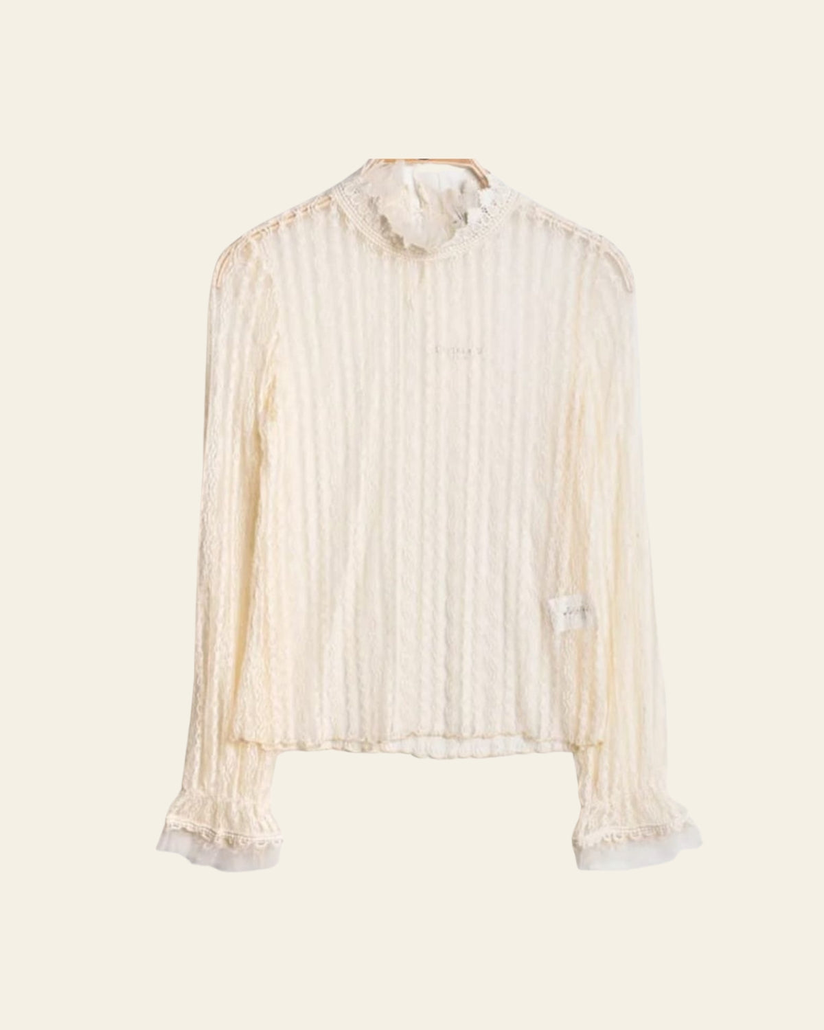 Lace top Must-have