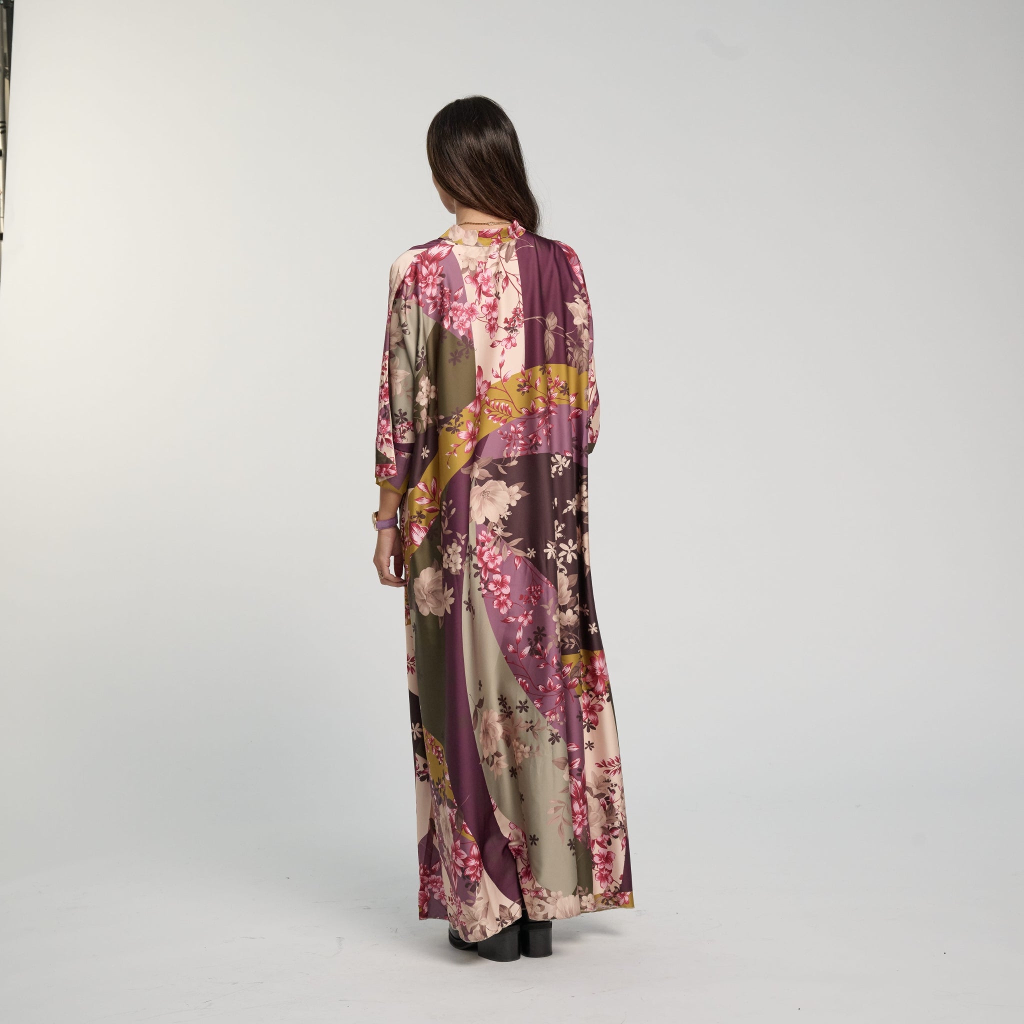 Robe satinée oversize fleurs