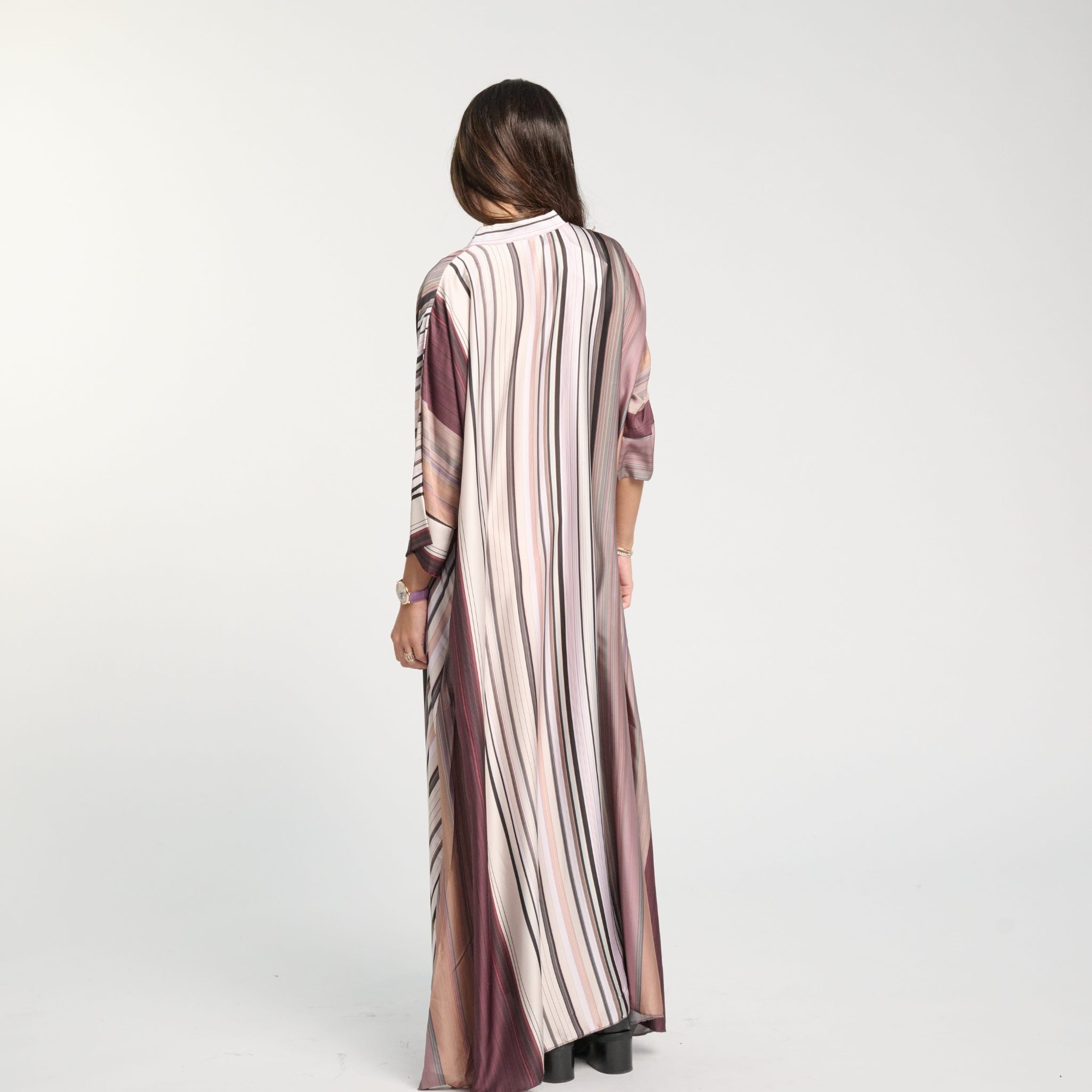 Robe satinée oversize rayures