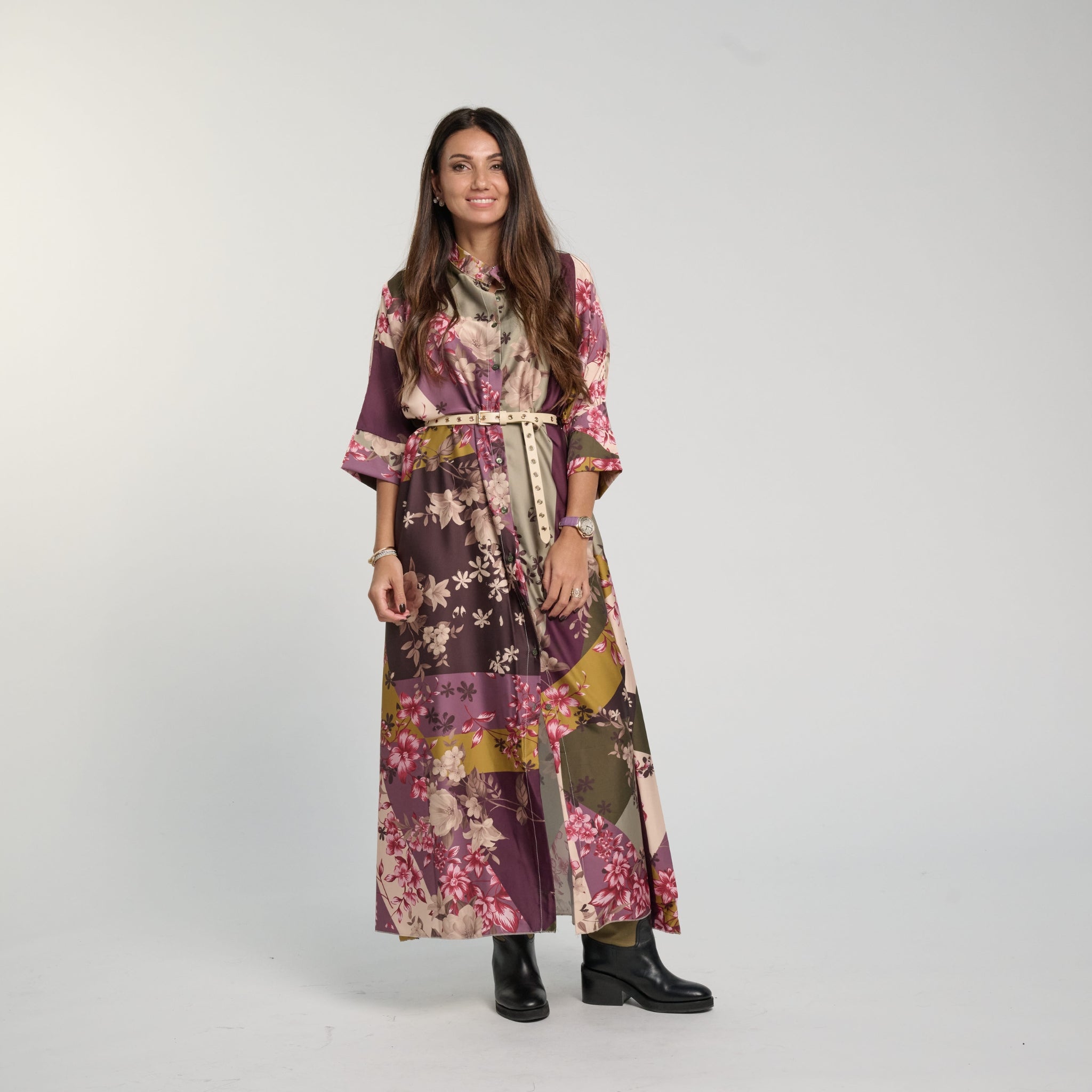 Robe satinée oversize fleurs